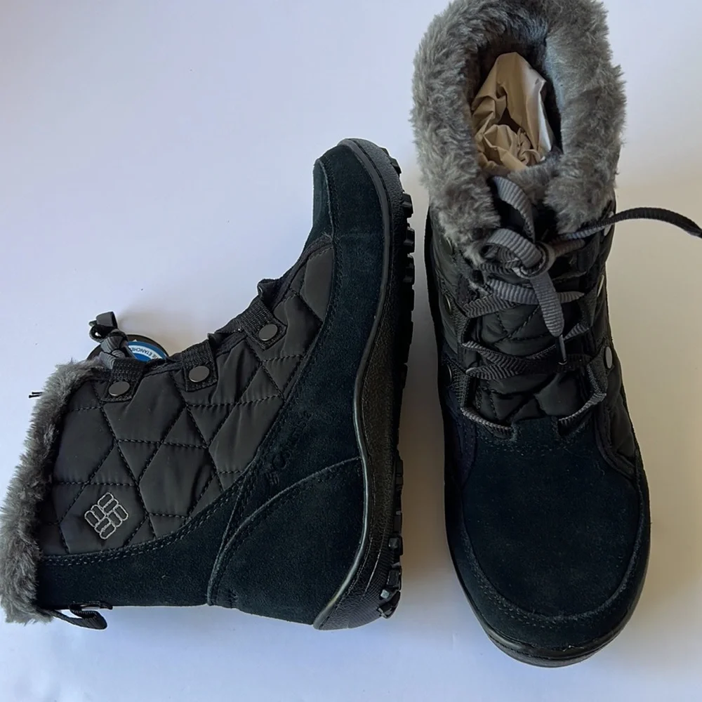 Columbia Minx Shorty Ommni Heat Boots Black Waterresistant 6.5 New in Box